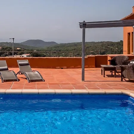 Holiday home B-47 8pax *